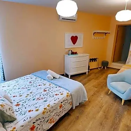 Sunlight House Hotel