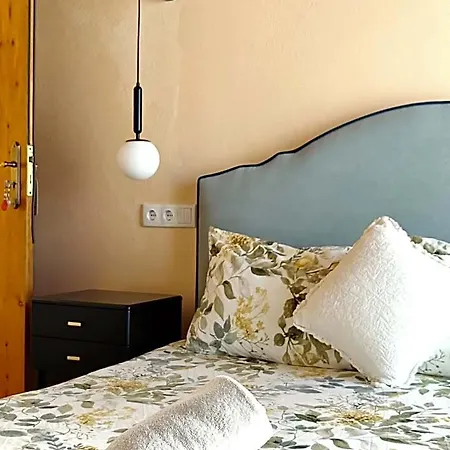 Sunlight House Hotel