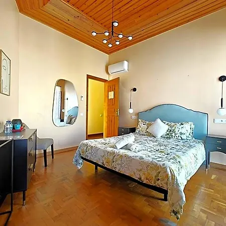 Sunlight House Hotel